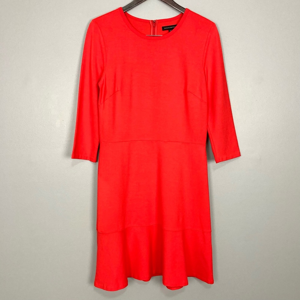 Banana Republic Ponte Knit Dress Women’s Size 10 Fit and Flare Peplum Stretch